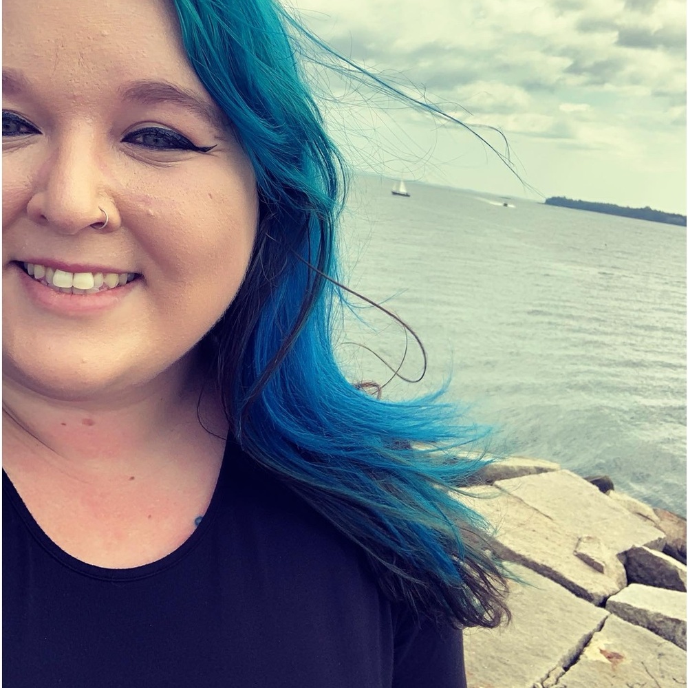 Meet your Posher, Sabrina